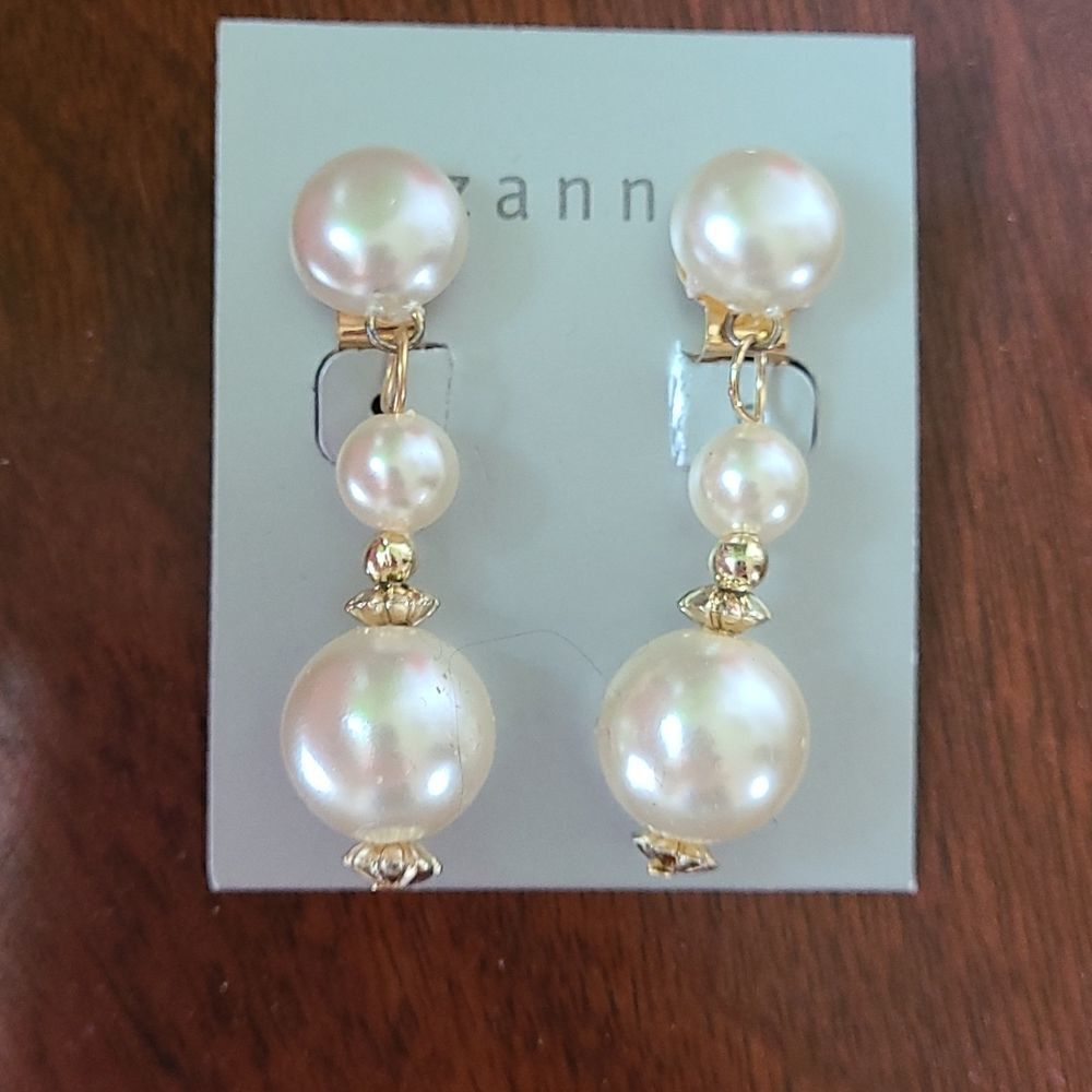Vintage Cezanne Drop Pearl Clip On Earrings 